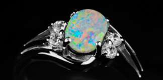 5 Wonderful Things That Black Colour Opal Brings.